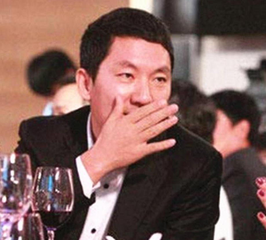 李小冉：被魔鬼前任威胁，为梅婷前夫流产，最终和男闺蜜修成正果