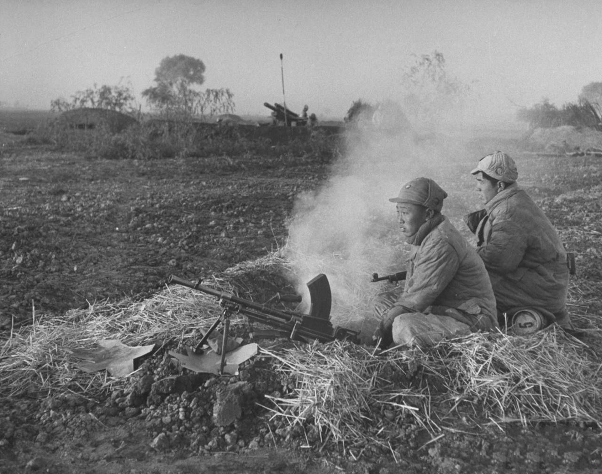 ����ս���з����3λ�����߹٣�̬�ȶ��ӣ��ܾ����죬�����Σ�