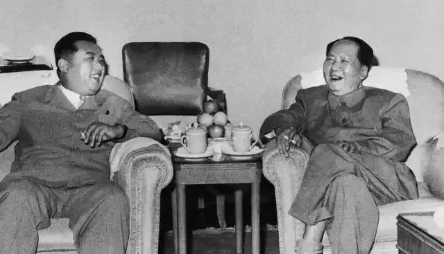 126张照片缅怀毛主席一生！