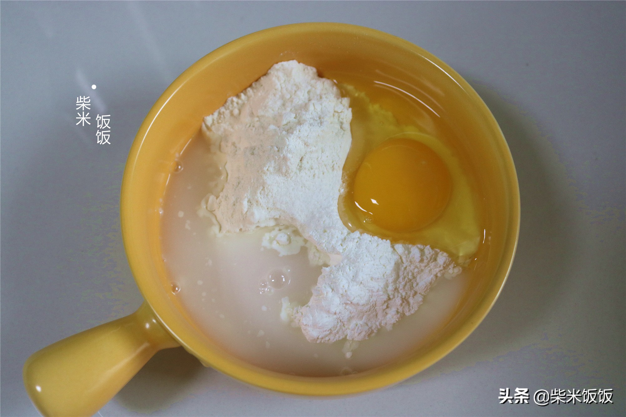 九月莲藕正鲜嫩，做成藕夹，又香又酥，大人孩子抢着吃