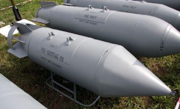 距我国仅900公里，竟有一万座军事碉堡，埋藏着2000余枚洲际导弹