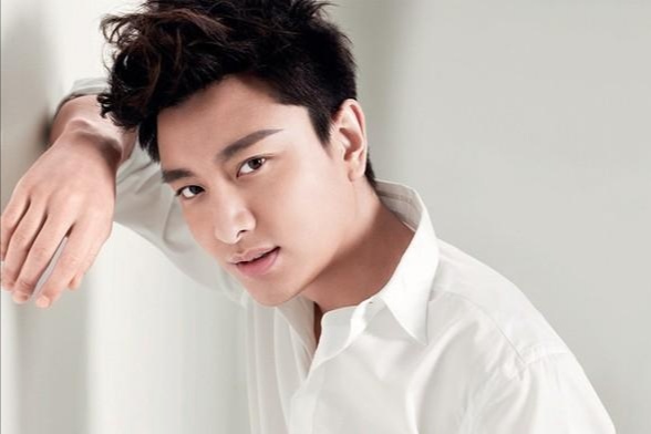 贾乃亮"戏精"被拆穿，岳云鹏称其超爱表