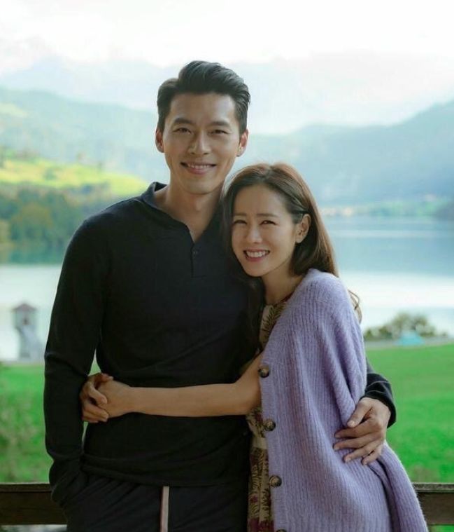 玄彬孙艺珍“假戏真做”？女方穿“麻袋裙”惹