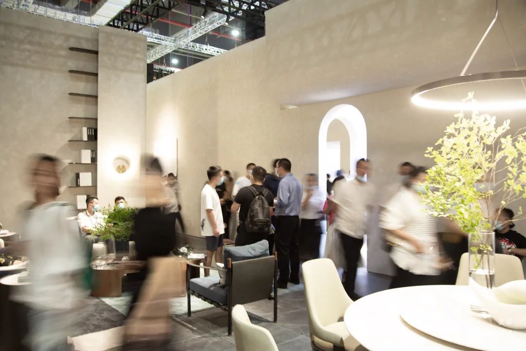 MEXTRA虹桥展丨共盈希翼，寻循本真自我，皆为美。悦見未来