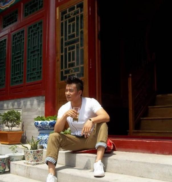 《水月洞天》播出17年：有人54歲仍單身，有人無戲可拍卻身家過億