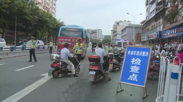 摩托車禁摩令有反轉，三輪車迎來新一輪嚴查！低速四輪沒有出路