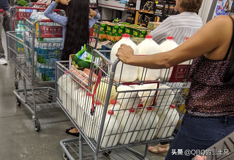 一个“宅家防疫”的美国编辑，关于如何挑选枪械、储备食物的忠告