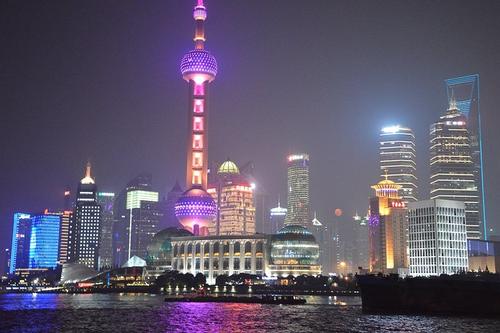 留不下的北上广，回不去的老家，年轻人为何如此焦虑？