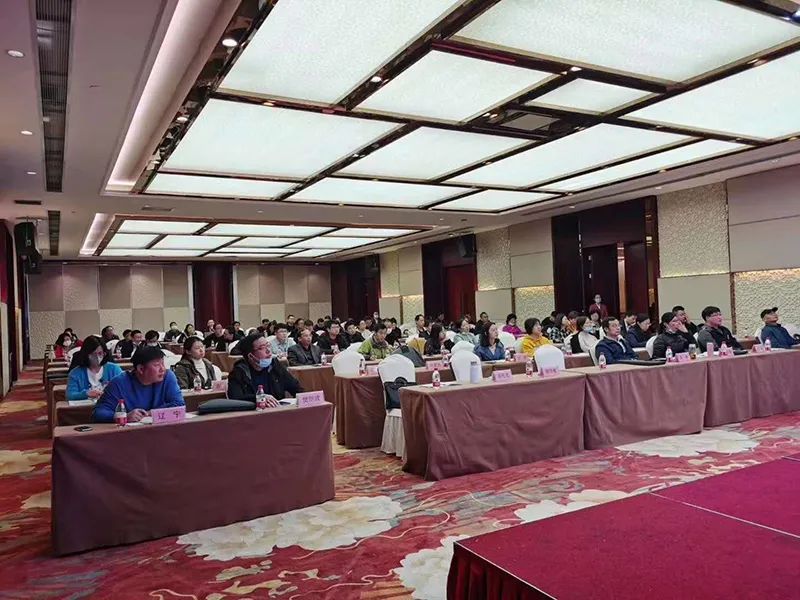 張傳忠在：“國家耕地質(zhì)量監(jiān)測評價與建設(shè)保護培訓(xùn)班”做專題報告