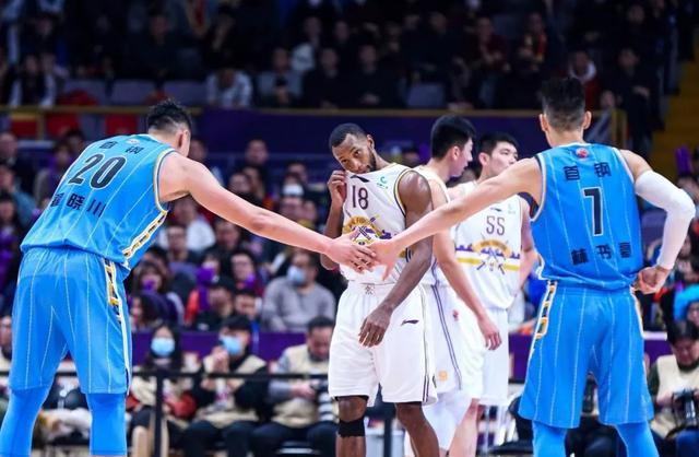 林书豪已经返回美国！为武汉疫情发声！61天内