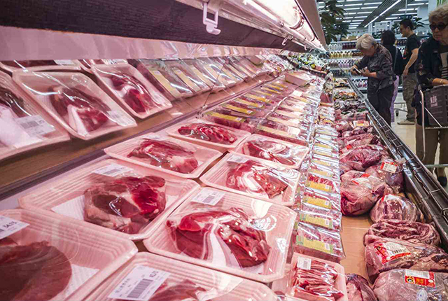 进口猪肉后，4000头活猪也来了，26个月后，是猪