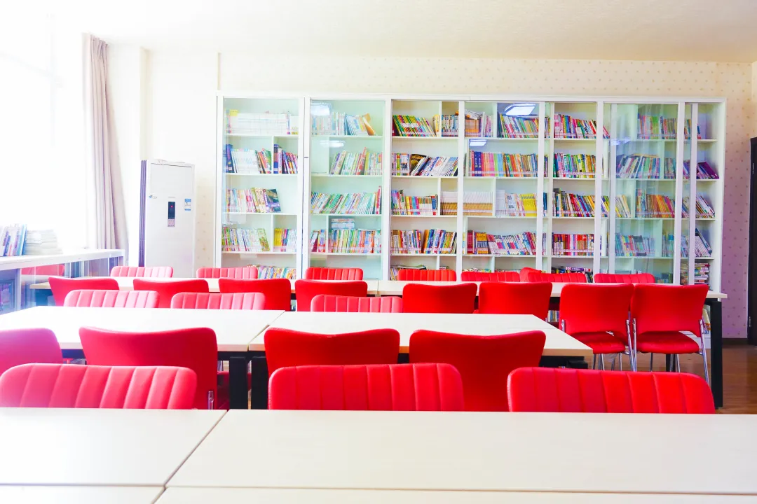 成都市双流区特殊教育学校开展爱国卫生运动