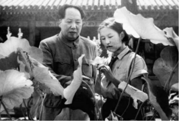 1967年，校长张干病逝前，对儿子说：给毛主席写信，说我对不起他