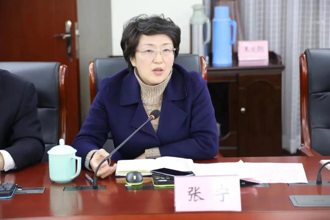 镜湖区检察院召开与各民主党派、无党派人士代表座谈会