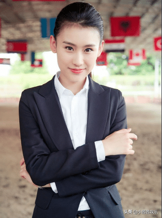 她因长相被杨子力捧，曾暗讽28岁的黄圣依人老珠