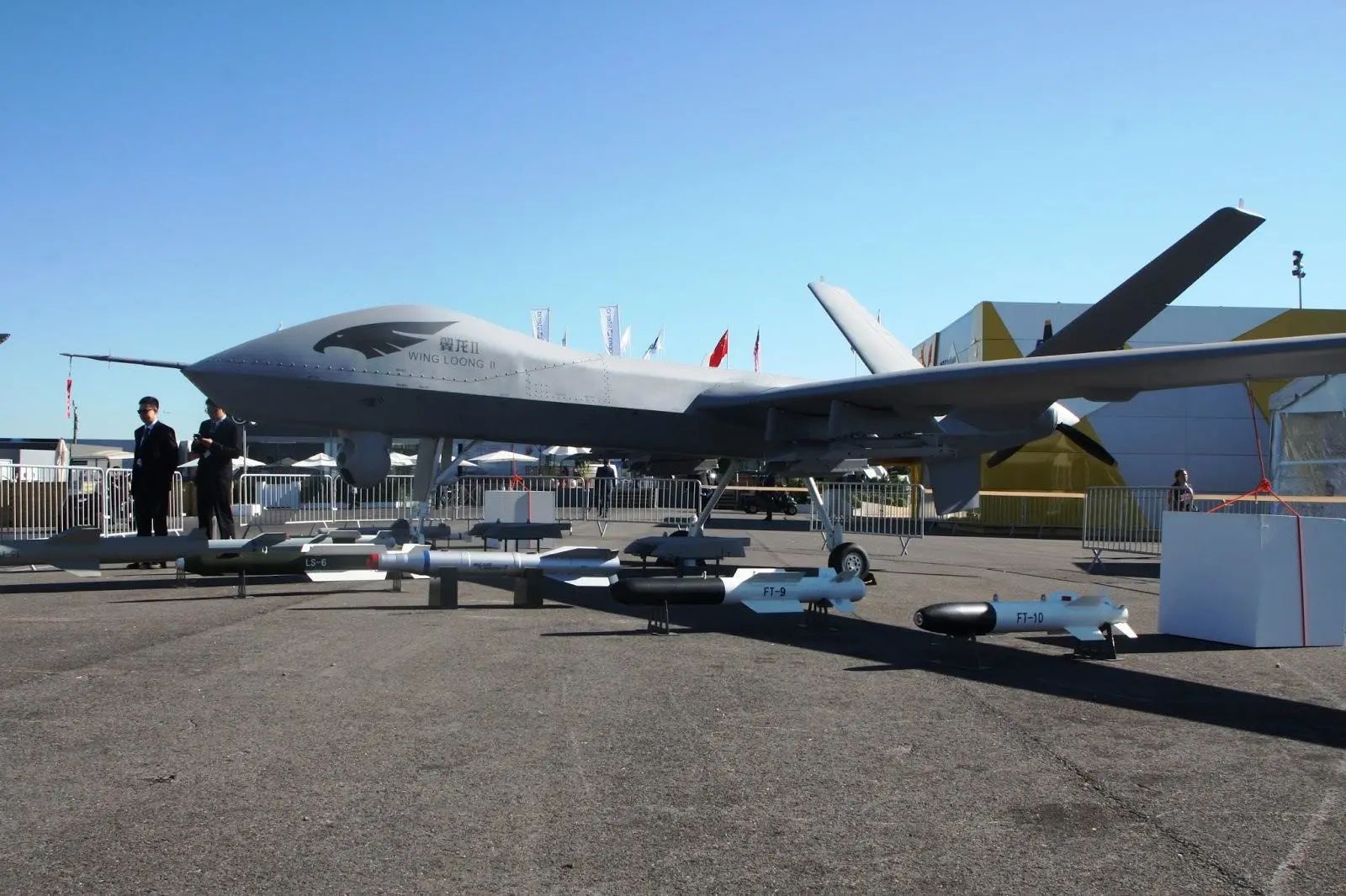 A10和苏25还继续用，我国的强5为何早早就退役？