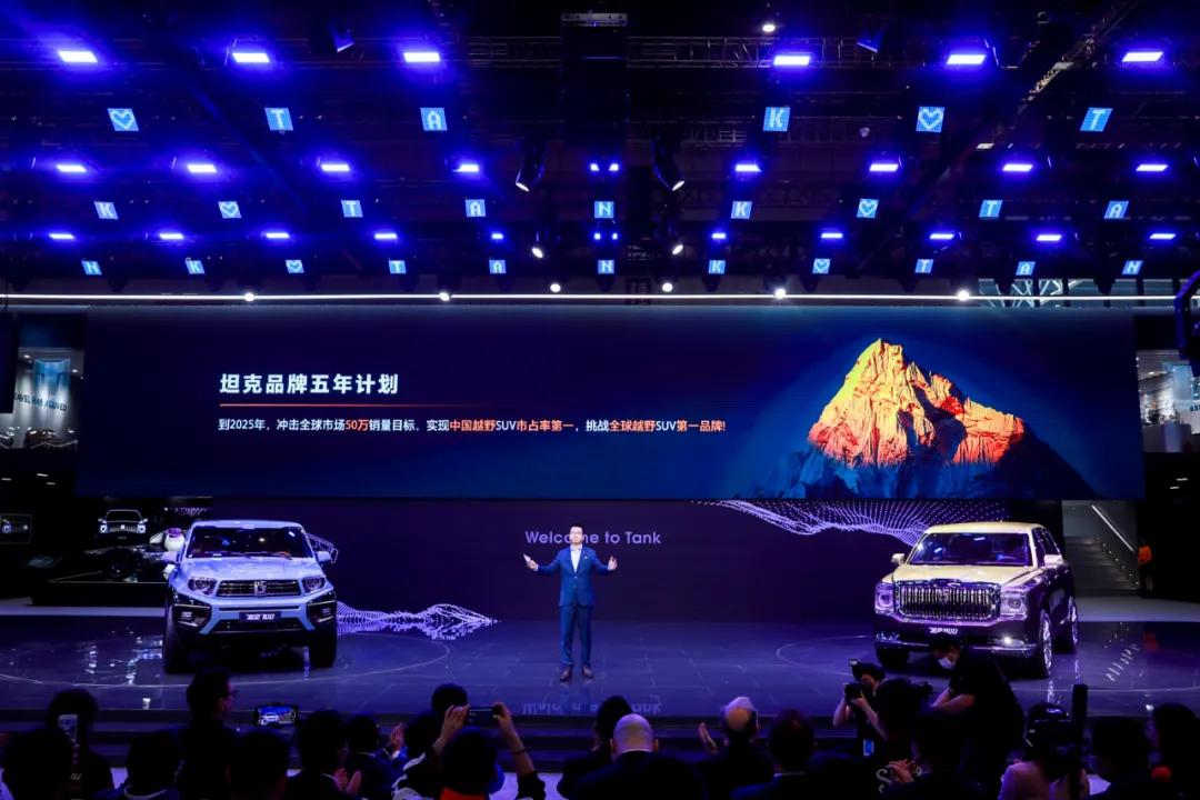 堪称“库里南保定分南”，坦克不仅要取代Jeep，还瞄准了路虎