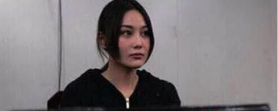 Zhang Xin grants: Cast off controversy to become army elder brother's wife, easy life of a small family is admired nowadays evil spirit other people, 