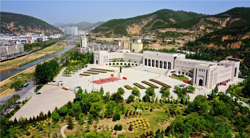 伟大的精神之源，奋进的磅礴力量——论伟大建党精神