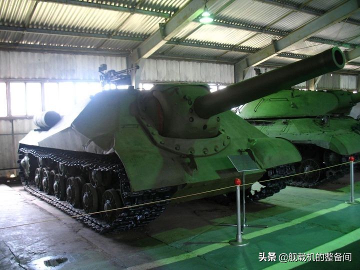 苏德战场上的“动物杀手”——SU-152\u002FISU-152自