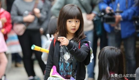 《爸爸去哪儿》播出8年后，森蝶获赞，王诗龄、黄多多因富养被嘲