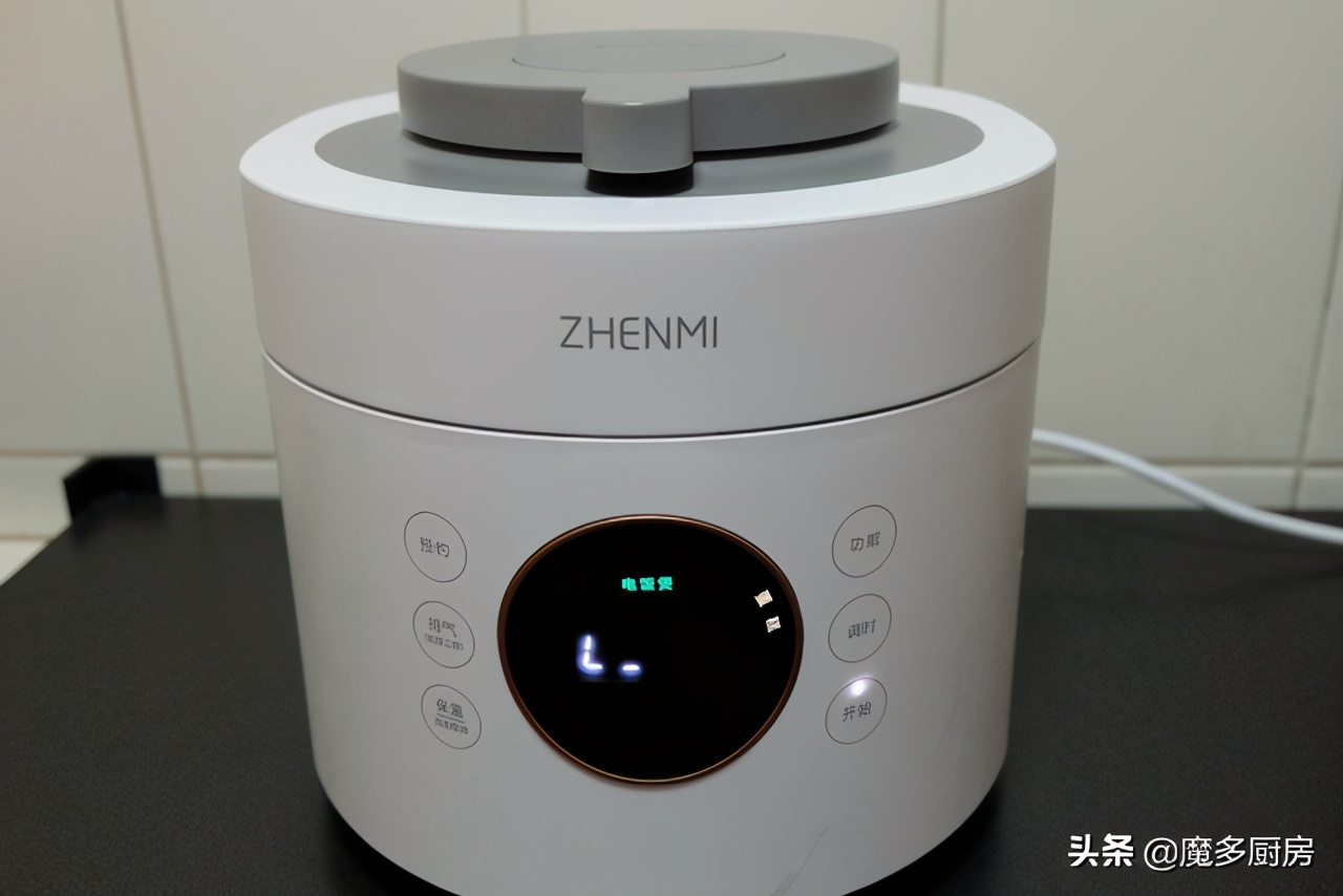 早餐蛋糕自己做，用料簡單做法更簡單，不用烤箱更輕鬆，香甜美味