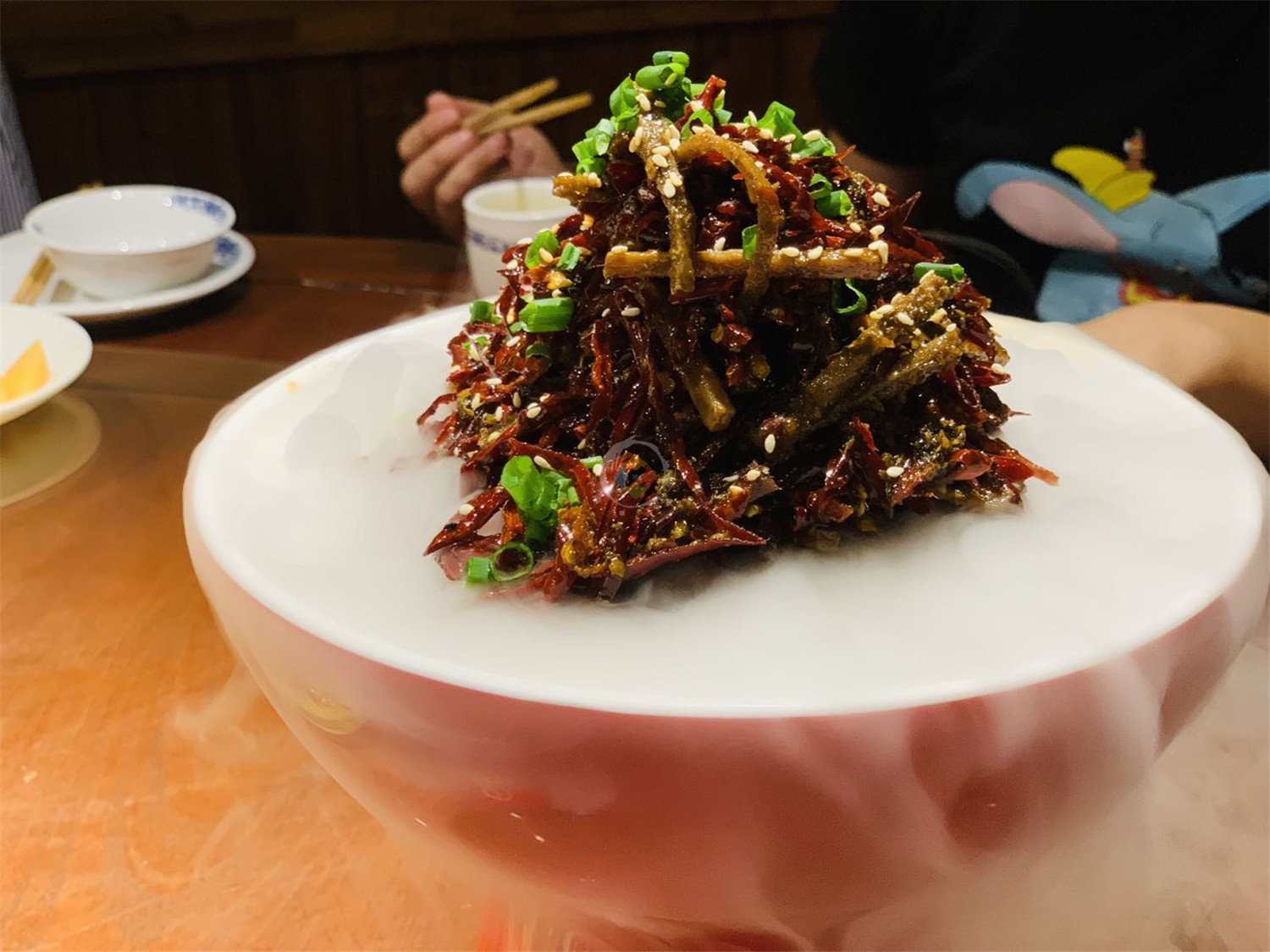 重庆小龙虾顶级品牌，老板承诺绝不使用回收油，味道真有保障吗？