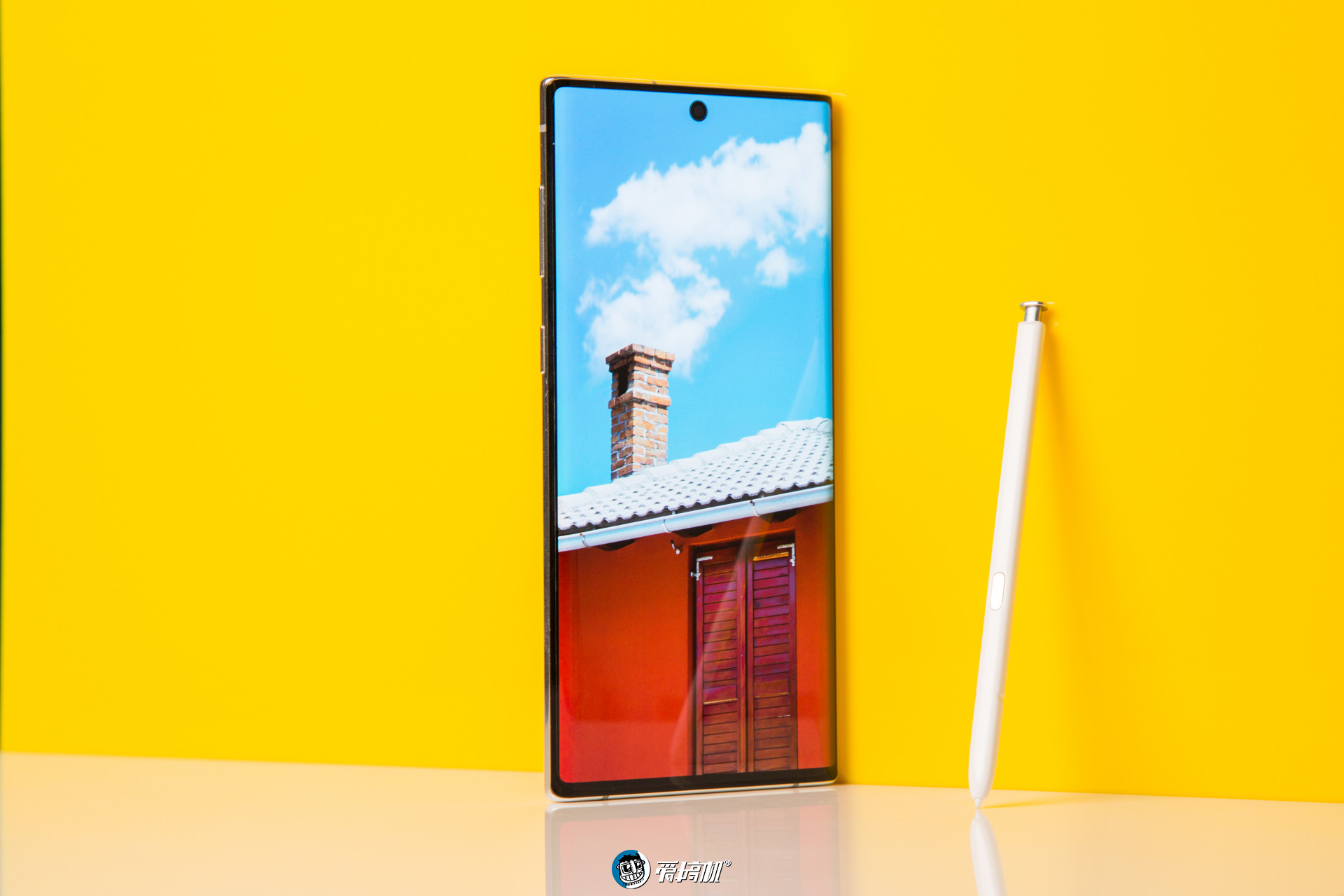 三星Galaxy Note10上手：屏幕是最大的遗憾？