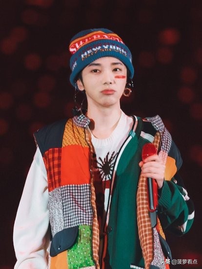 原来华晨宇前女友长这样？颜值惊艳众人，难怪