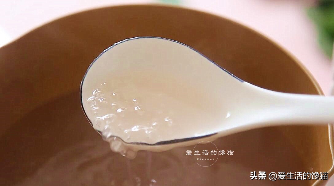 泰式西米糕，家里只要有西米就能做，很适合夏天吃，冰凉爽口