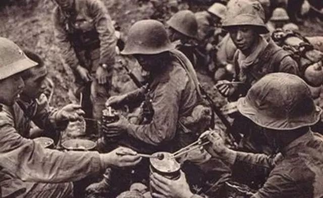 日军顿顿都有肉吃，肉从哪来的小孩都知道，但