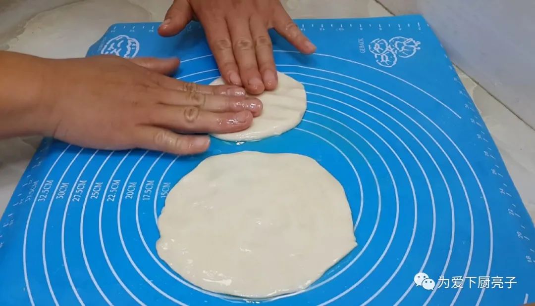 家常蔬菜捲餅做法，掌握配方技巧，張張柔軟勁道，真的太好吃了