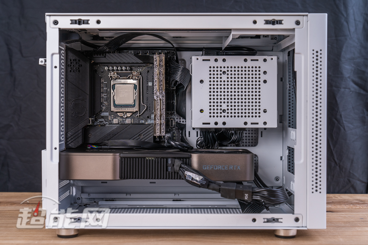 微星MEG Z590I UNIFY主板评测：掌控超频和雷电的顶级ITX小板