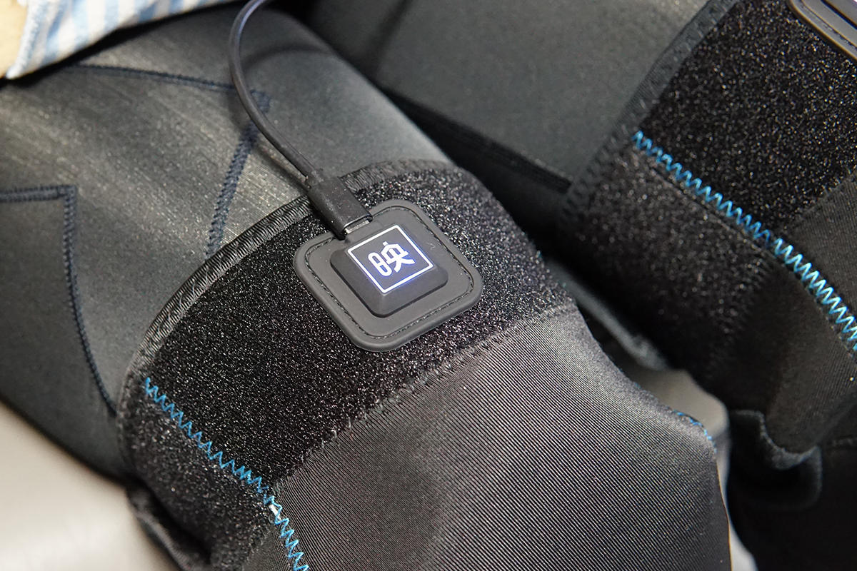 暖膝更暖心，用映寿汇发热护膝向爸妈表达爱