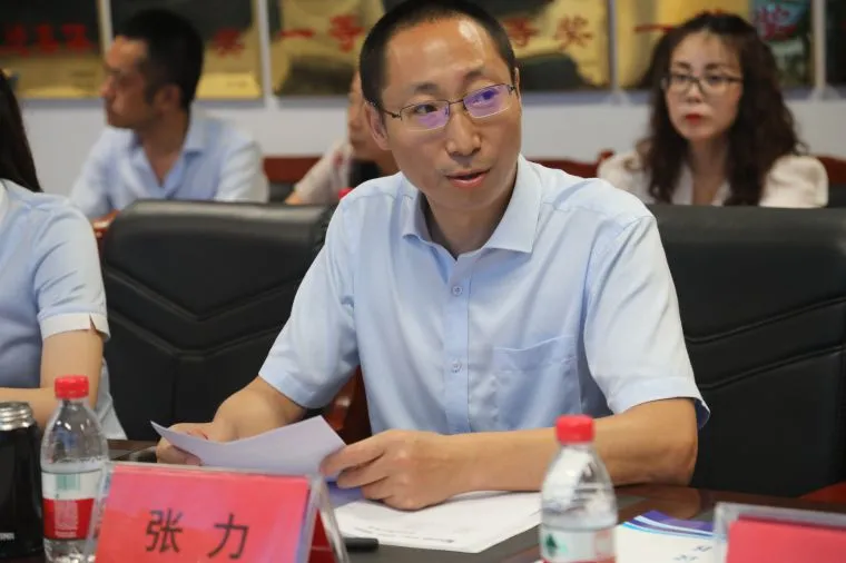 对标竞进、比学赶超、提质晋位 遂宁四中(二中滨江校区)与重庆市珊瑚中学缔结友好学校 对标竞进、比学赶超、提质晋位 遂宁四中(二中滨江校区)与重庆市珊瑚中学缔结友好学校