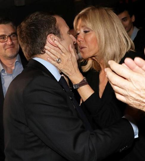 28年前，布丽吉特恋上马克龙，丈夫羞愤难当，分