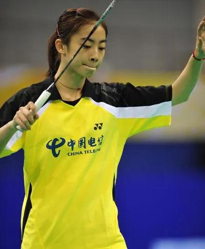 王适娴的故事：羽坛女神，17岁与谌龙私定终身，为爱情主动求婚