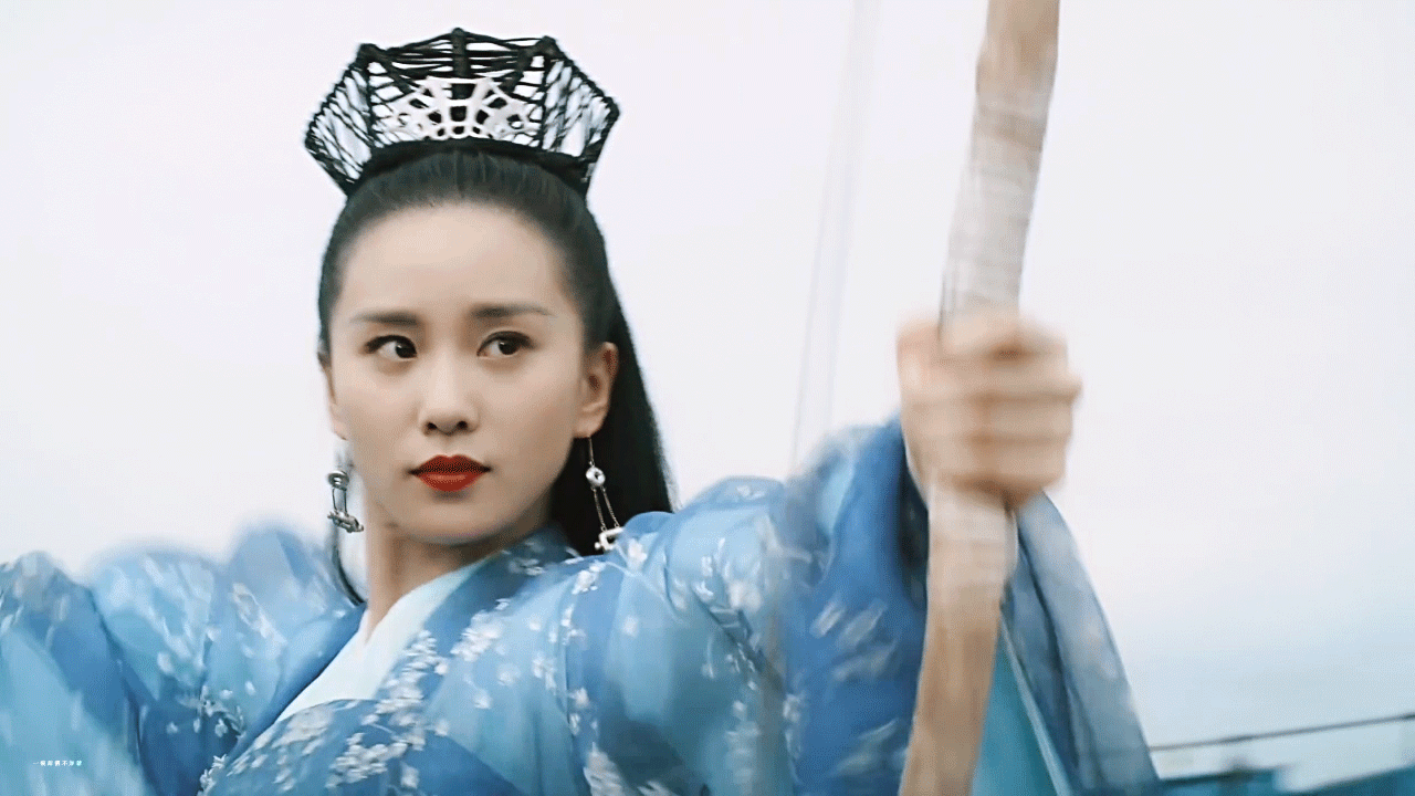 迪丽热巴古力娜扎彭小苒赵露思刘诗诗射箭，看到杨幂射箭我笑了