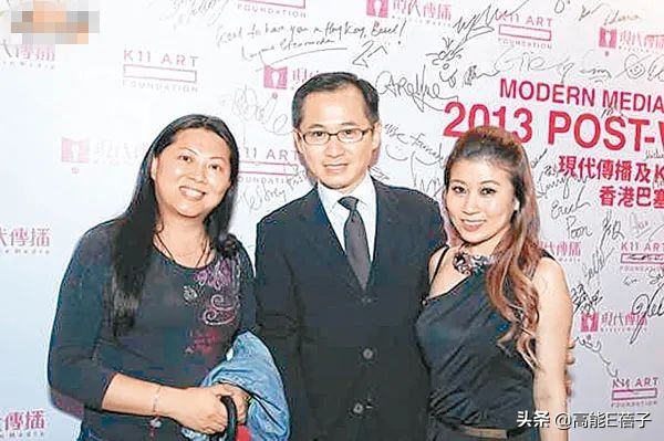 38岁香港女歌手被陌生外国女子三连踢破相，此前