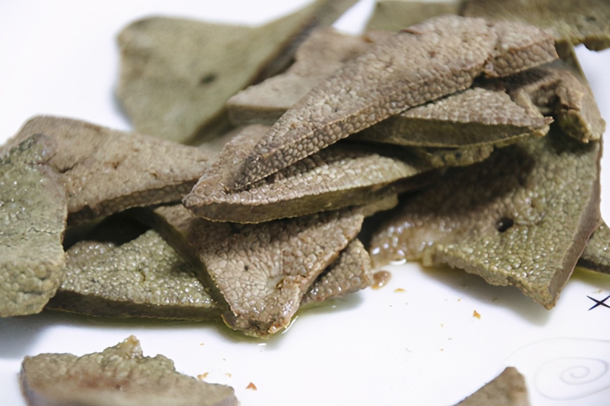 指甲上出現豎紋，是咋回事？ 月牙的多少，與健康有關？