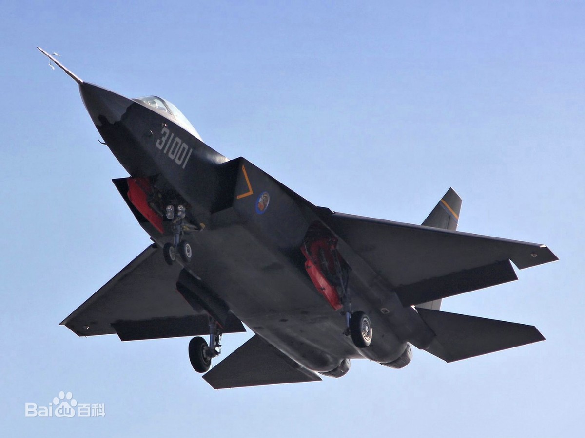 美军航母搭载F35现身南海，中国隐身舰载机在哪里？