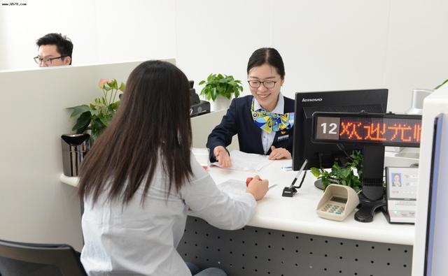 中国邮政储蓄银行被查，因乱收费被罚499万元，储户存款要留心了