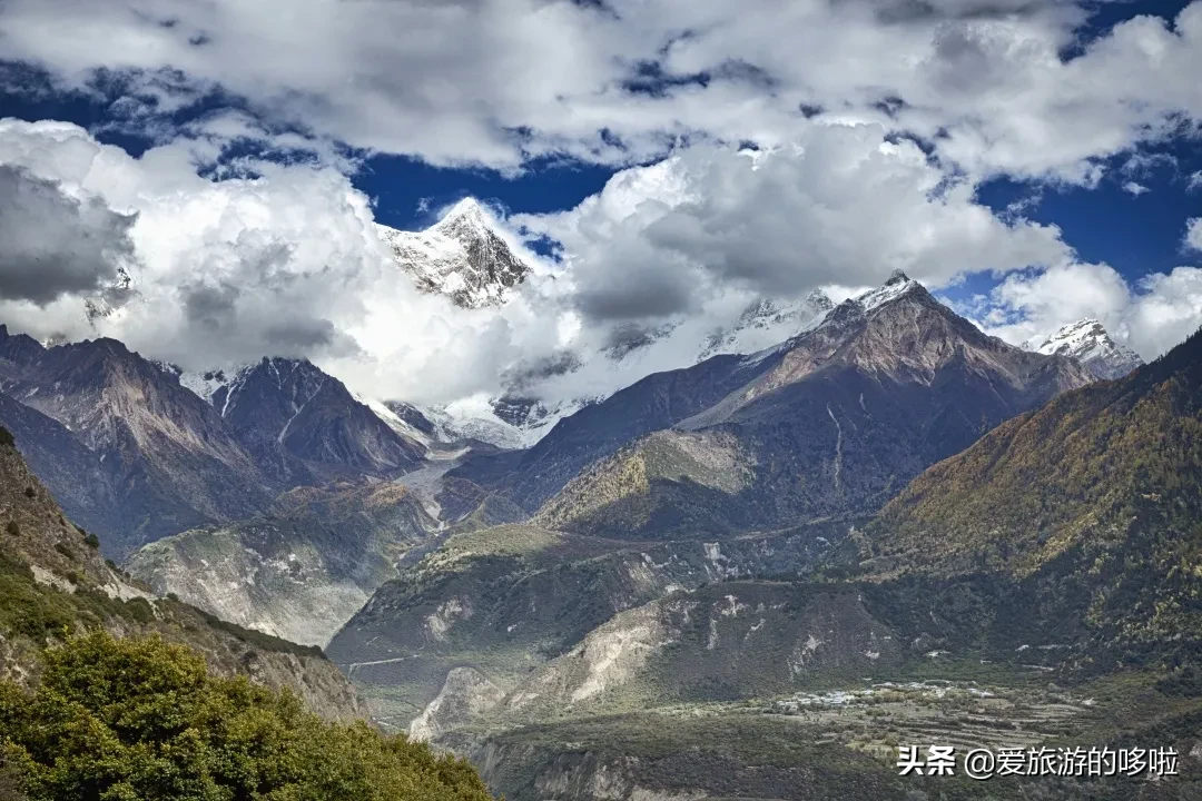 The best place to travel in October-November, the late autumn tour bus is about to depart