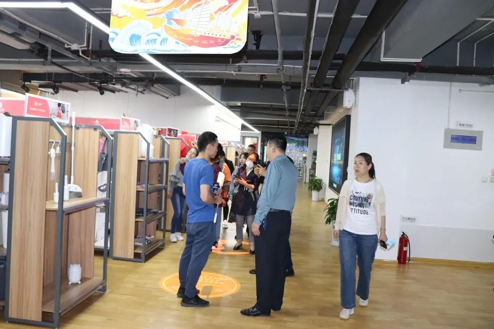西安国际港务区“质量开放日”丨走进派昂医药、佳帮手，探索高质量发展之匙~