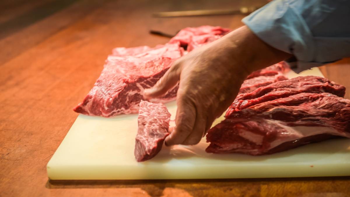 先後失去兩個外貿大單，澳洲才發現抱錯大腿，開始主動示好中國