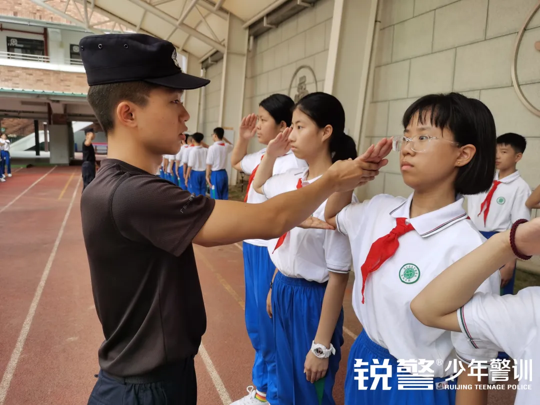锐警少年警训：勇往直前，开启广州培道实验学校新篇章