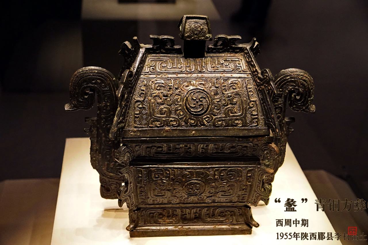 后人应该怎么评价秦始皇的功与过？或许历史欠他一个道歉！