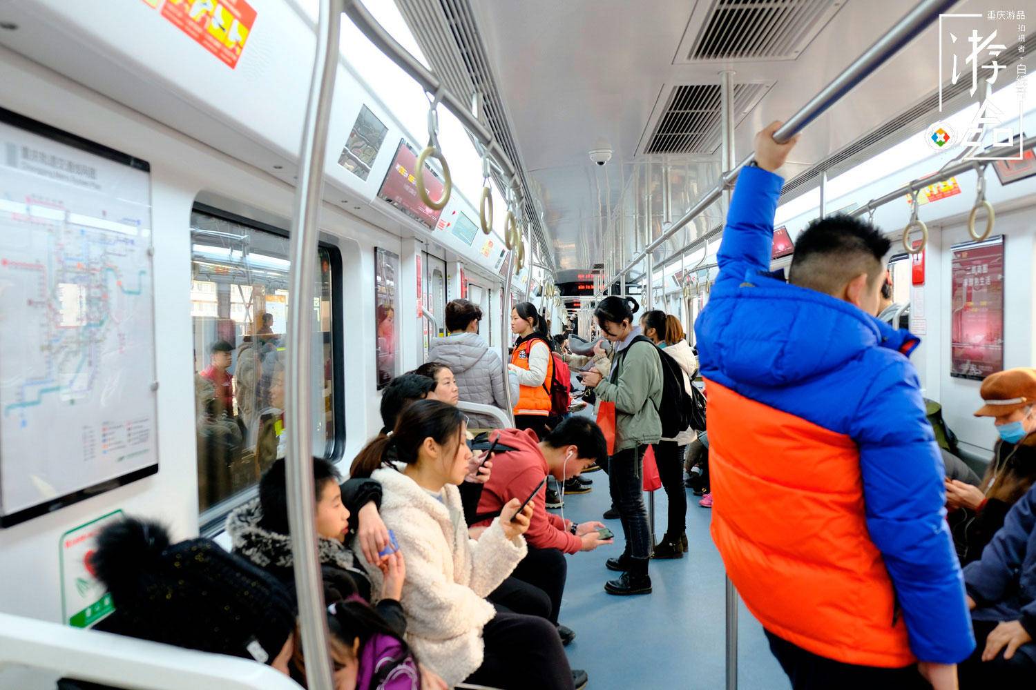 对重庆一卡通提问：办卡为何需要25元，它既不合理也不合法