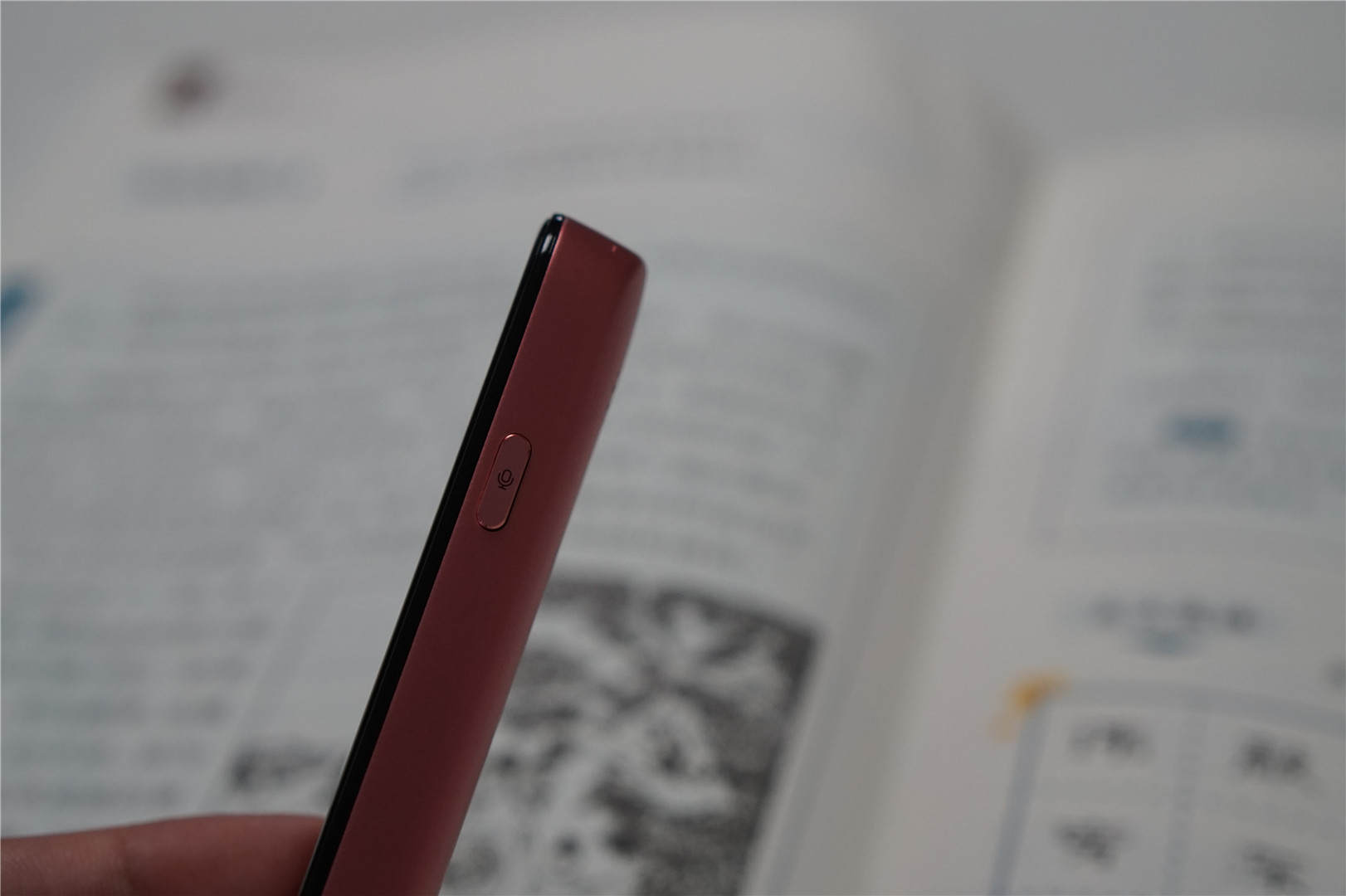 讯飞翻译笔S10评测：支持语音识别，疑难词句一扫便知