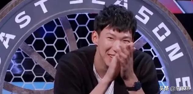 Male sufficient each other steps on male basket the follow-up that spit groove, 